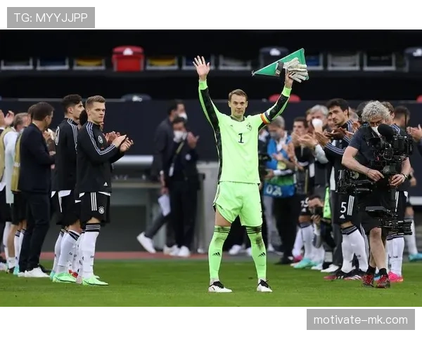 新生代门将崛起：诺伊尔式果断出击重塑守门艺术