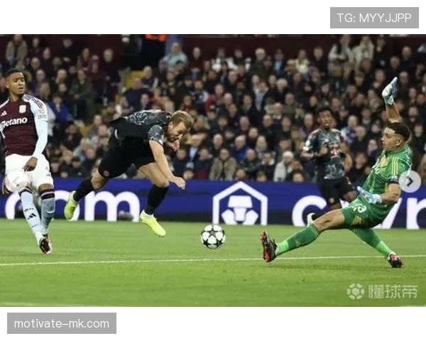 马丁内斯决赛精彩扑救助力球队夺冠,状态受到广泛关注 马丁内斯决赛精彩扑救助力球队夺冠,状态受到广泛关注