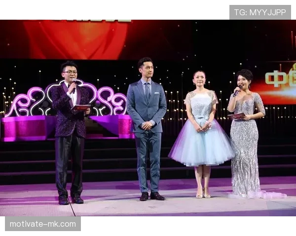 Vini Jr. 谈及偶像与榜样:从儿时仰望到如今的赛场传承 Vini Jr. 谈及偶像与榜样:从儿时仰望到如今的赛场传承