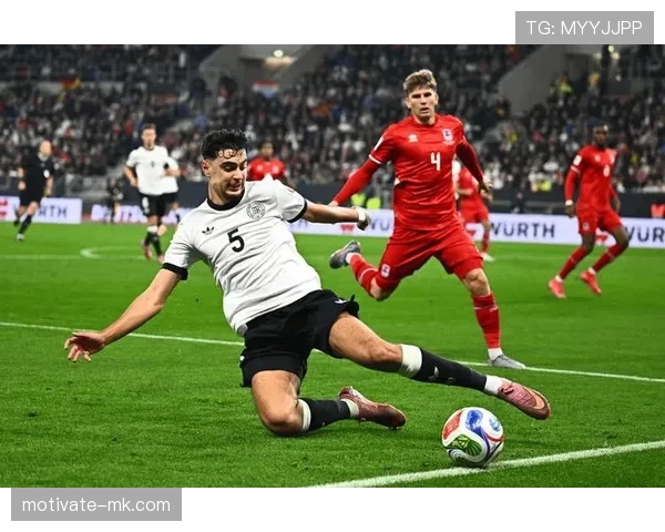 曼城进攻聚焦中路，边路隐患逐步显现